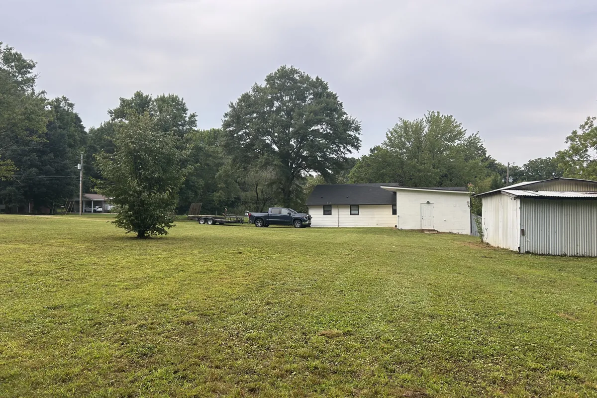 Freshly mowed large acreage lot in Fort Payne, AL by Dustline Property Services